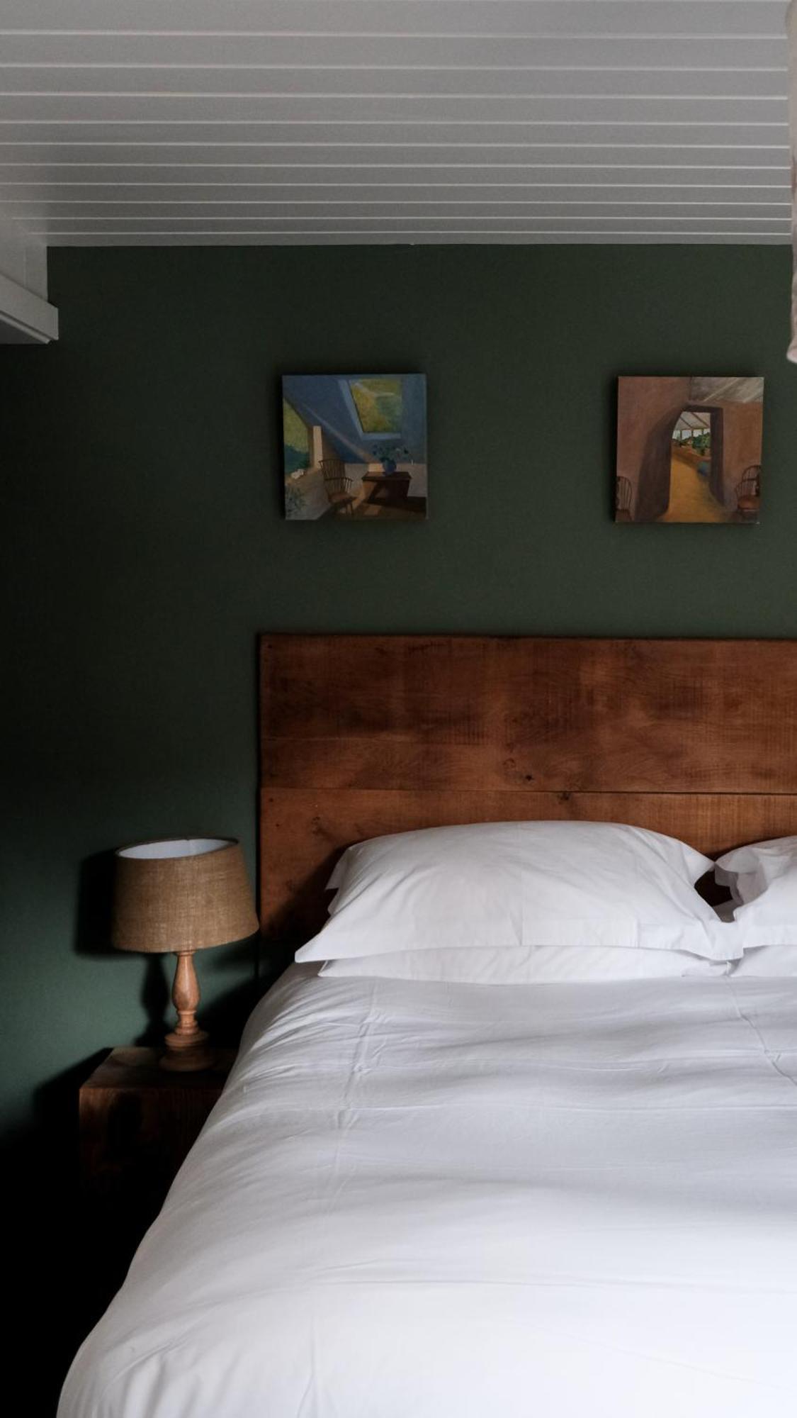 Llys Meddyg Hotel Newport  Eksteriør billede