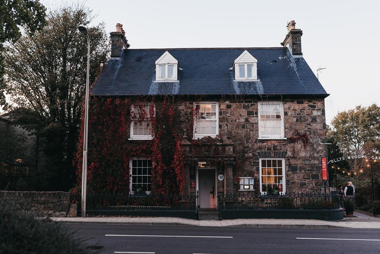 Llys Meddyg Hotel Newport  Eksteriør billede